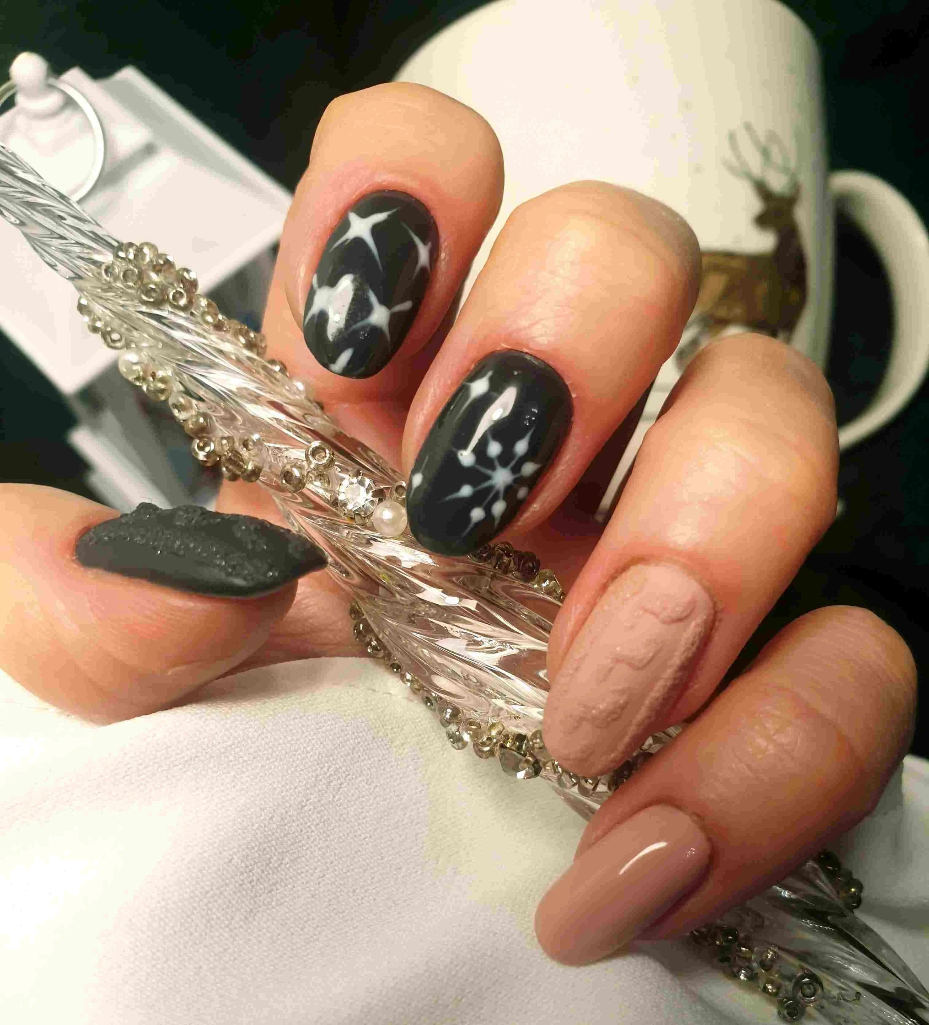 Black Star Nails